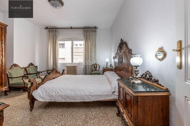 Foto 94b1ca1f-d48f-4528-8e62-1560ba2029bb. Piso oportunidad bajada precio!!gran piso en plaza gracia de 6 dormitorios en Granada