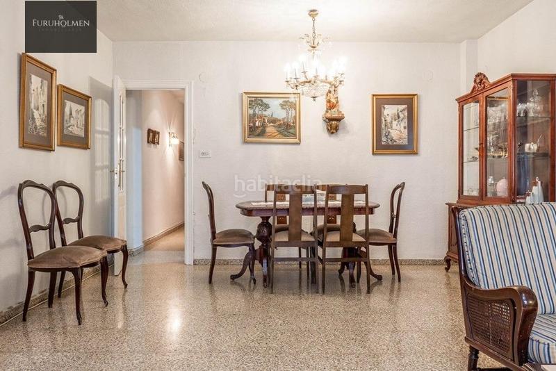 Foto bef6b1ec-9b13-4daf-aeb3-8ec2bab91db9. Piso oportunidad bajada precio!!gran piso en plaza gracia de 6 dormitorios en Granada