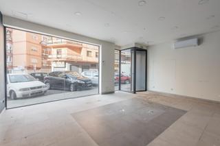 Local Comercial a Calle Doctor Fermín Garrido 8