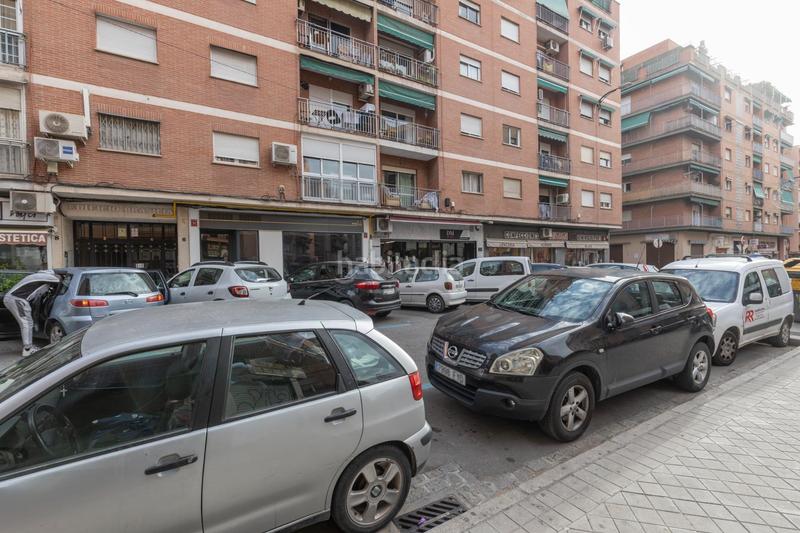 Foto 50a58613-eed6-4753-8522-6ff8617628eb. Local comercial a calle doctor fermín garrido 8 a Granada
