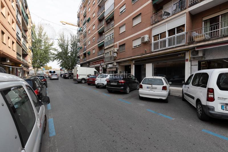 Foto 82681d0f-6534-45dd-af4b-42413a3b19b7. Local comercial a calle doctor fermín garrido 8 a Granada