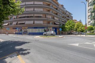 Local Comercial en Avenida Pablo Picasso 6