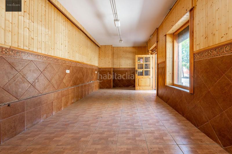 Foto f16270a3-bded-4a78-9b10-56832b78cea2. Geschäftsraum in avenida pablo picasso 6 in Barrio de Zaidín Granada