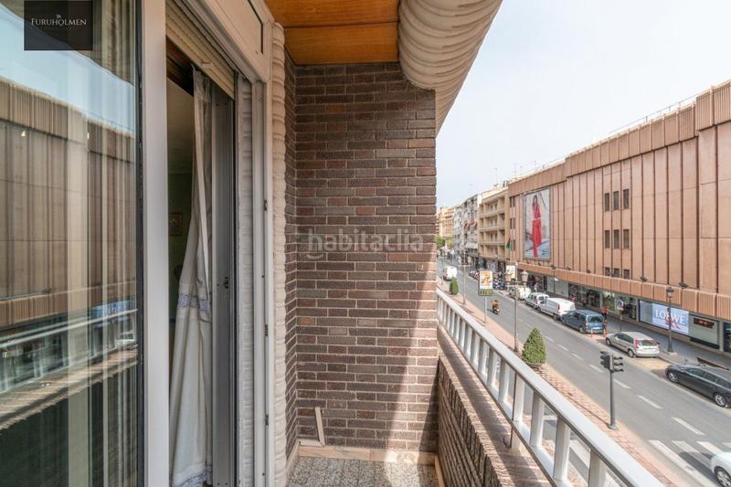 Foto a2c82727-0afa-4ee3-aa64-1efc69794d8d. Piso en calle acera del darro 64 piso en acera del darro enfrente el corte ingles en Granada