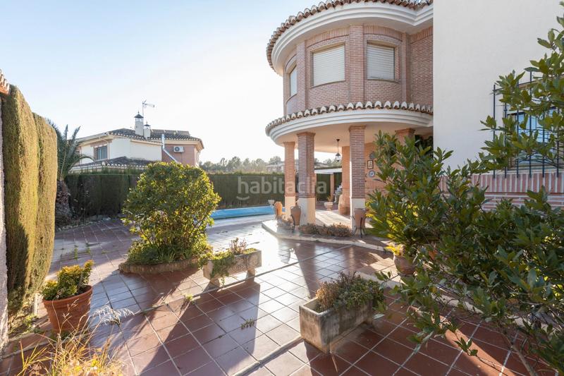Foto 4d07ff77-b597-4682-86b2-89f5207148b8. Chalet en calle ronda de la luz 36 chalet en pantano de cubillas con piscina en Albolote