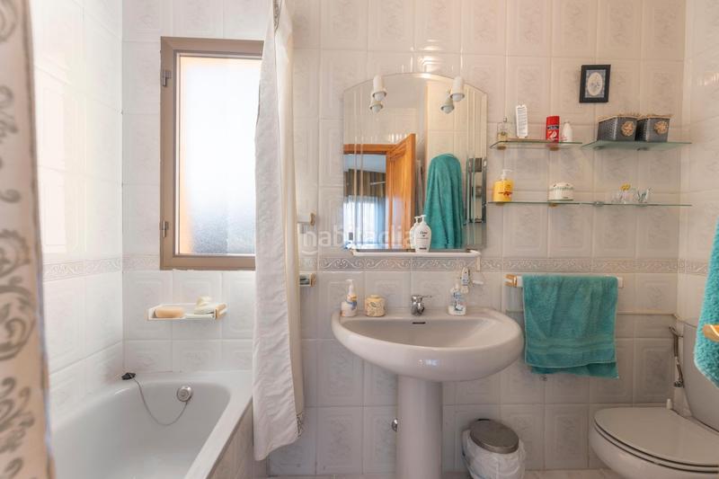 Foto c79b938b-2d7f-4852-983f-aa082802307f. Chalet en calle ronda de la luz 36 chalet en pantano de cubillas con piscina en Albolote