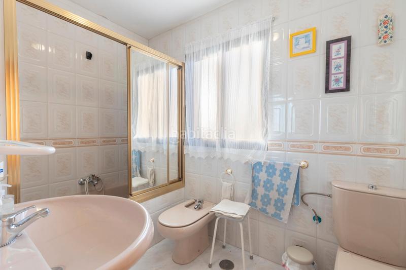 Foto fe15d592-3232-4e0c-a2af-fe5098e0c9e0. Chalet en calle ronda de la luz 36 chalet en pantano de cubillas con piscina en Albolote