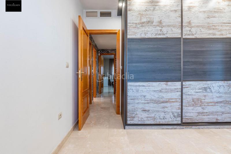 Foto ad9f310f-37c0-4710-8ae2-e1fc49bd93ba. Casa pareada  con piscina en Otura