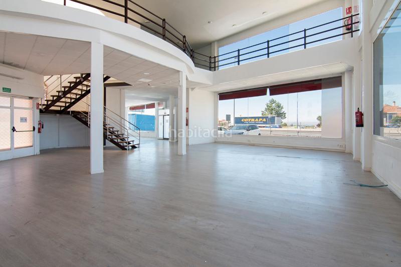 Foto a9c8f260-755b-4953-b50d-7b8b3a8a4190. Local comercial nave en zona kinepolis, decathlon en Pulianas