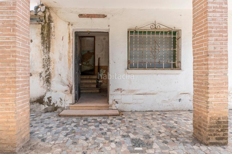 Foto 29fc5e48-c26c-4b18-adc7-44a03e9343e6. Terreno residenziale in calle florencia 0 in Barrio de Zaidín Granada