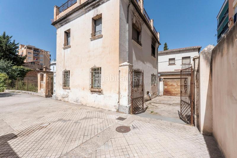 Foto 97152cb7-1ca3-4341-8474-dd13c2931ef0. Terreno residenziale in calle florencia 0 in Barrio de Zaidín Granada