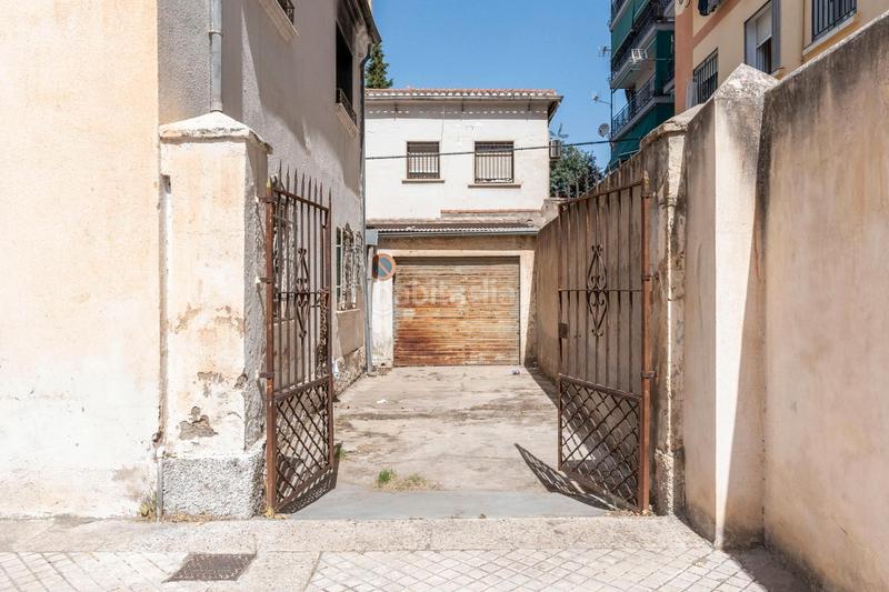 Foto d6da0f9d-728c-4436-b934-ddca2fa34d59. Terreno residenziale in calle florencia 0 in Barrio de Zaidín Granada