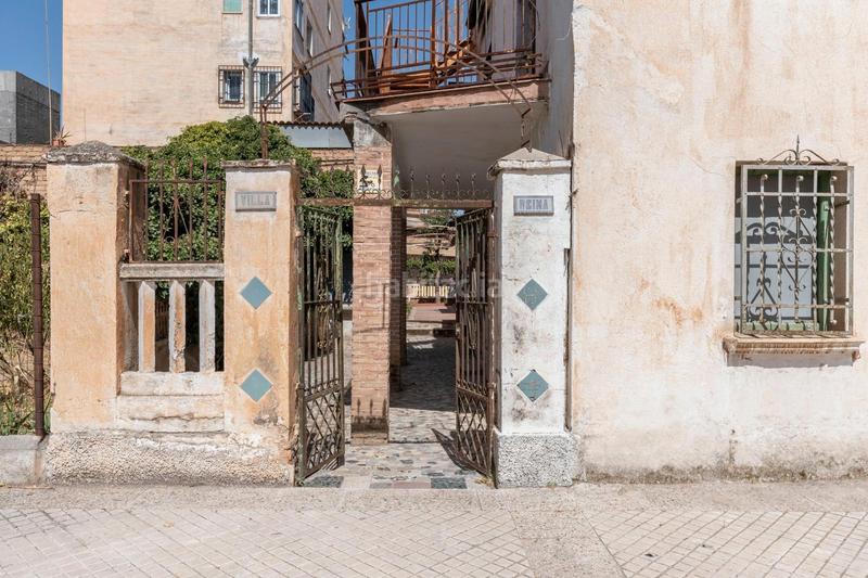 Foto d7c43256-29f0-45c0-8704-e1d3133ea5b6. Terreno residenziale in calle florencia 0 in Barrio de Zaidín Granada
