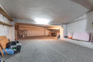 Parking voiture à Calle rector marín ocete 8. Plaza de garaje en zona constitucion doble cerrada, precio por p