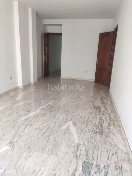 Foto 4dea9534-08d9-4c55-9b86-65fb0ead3554. Piso  centro cerca metro en Maracena