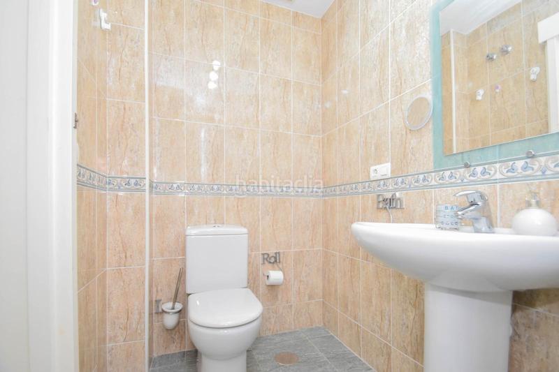 Foto 1964f23f-c264-401d-9989-61f85138af48. Apartamento en avenida de andalucía 9 apartamento playa en urb. con piscina, garaje y trastero en Salobreña
