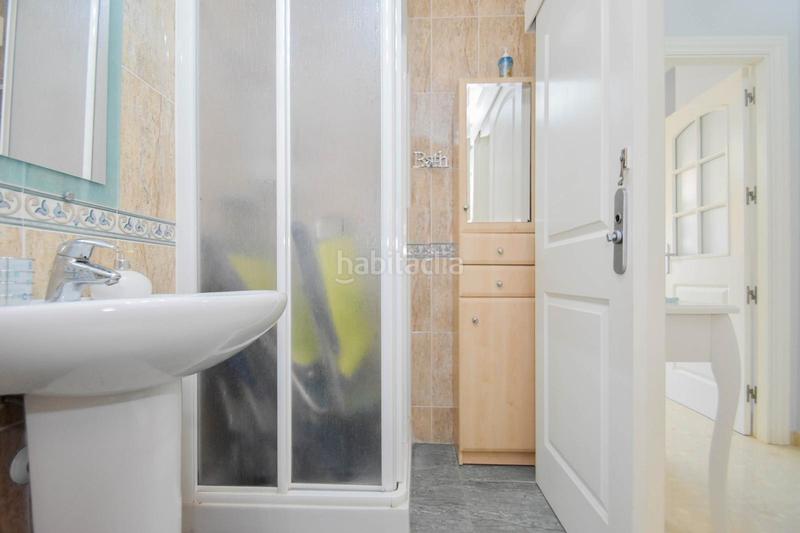 Foto 23c605be-b06e-4461-9f8e-10b31dbc60ad. Apartamento en avenida de andalucía 9 apartamento playa en urb. con piscina, garaje y trastero en Salobreña