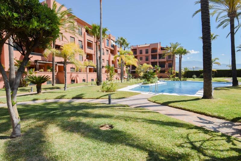 Foto 4c532609-140a-496b-bce4-d99968827b3c. Apartamento en avenida de andalucía 9 apartamento playa en urb. con piscina, garaje y trastero en Salobreña