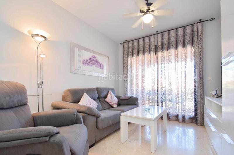 Foto 78f71429-4ccb-468e-8cef-9263e250d037. Apartamento en avenida de andalucía 9 apartamento playa en urb. con piscina, garaje y trastero en Salobreña