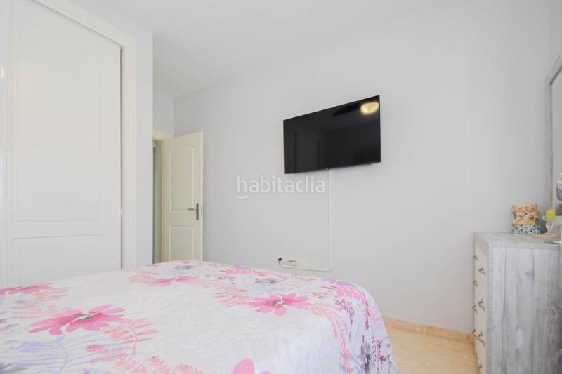 Foto 9e16927b-85b3-4063-9db8-e77d2ce208fe. Apartamento en avenida de andalucía 9 apartamento playa en urb. con piscina, garaje y trastero en Salobreña