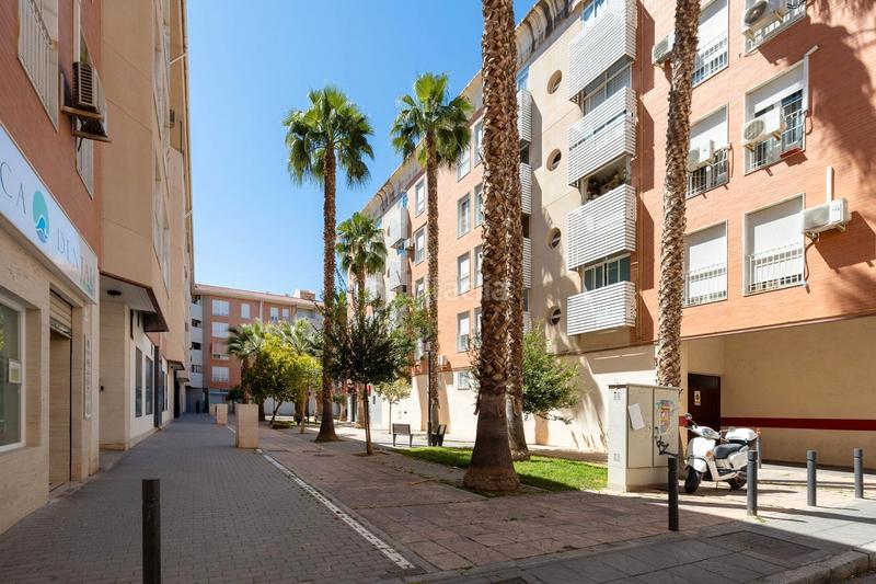 Foto 10c6a4a1-40d6-4051-8b78-b44d5d522a90. Piso en calle rodríguez acosta 13 piso centro en Motril