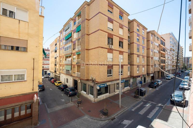Foto 5f95e213-1047-48bc-a12a-74051222a2a2. Piso en calle rodríguez acosta 13 piso centro en Motril