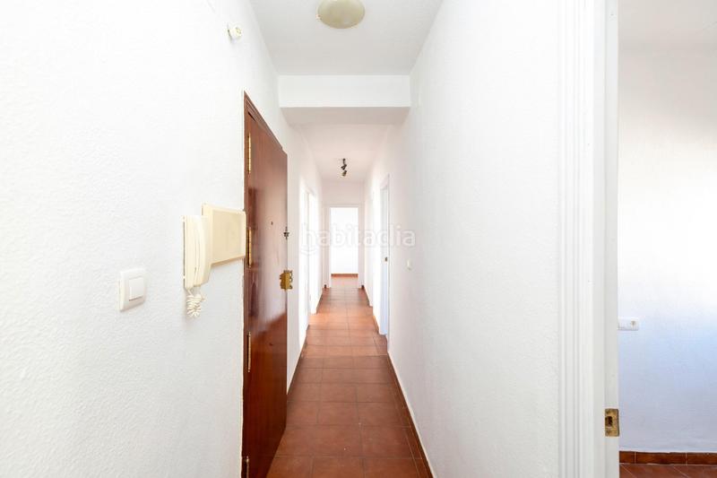 Foto 67ad2a10-e7ae-49cb-917b-5b44042a4630. Piso en calle rodríguez acosta 13 piso centro en Motril