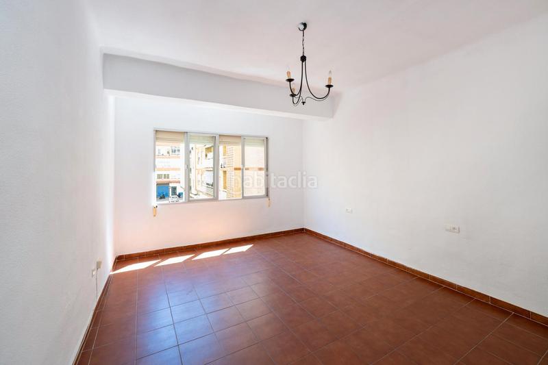 Foto 74167a7a-2762-4223-809d-de080825d3b2. Piso en calle rodríguez acosta 13 piso centro en Motril