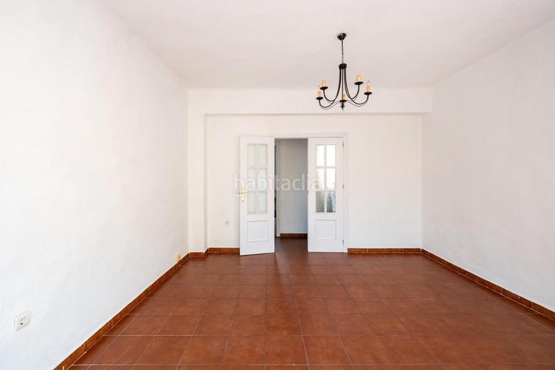 Foto 945aa79e-4e2a-455f-b632-223490425988. Piso en calle rodríguez acosta 13 piso centro en Motril