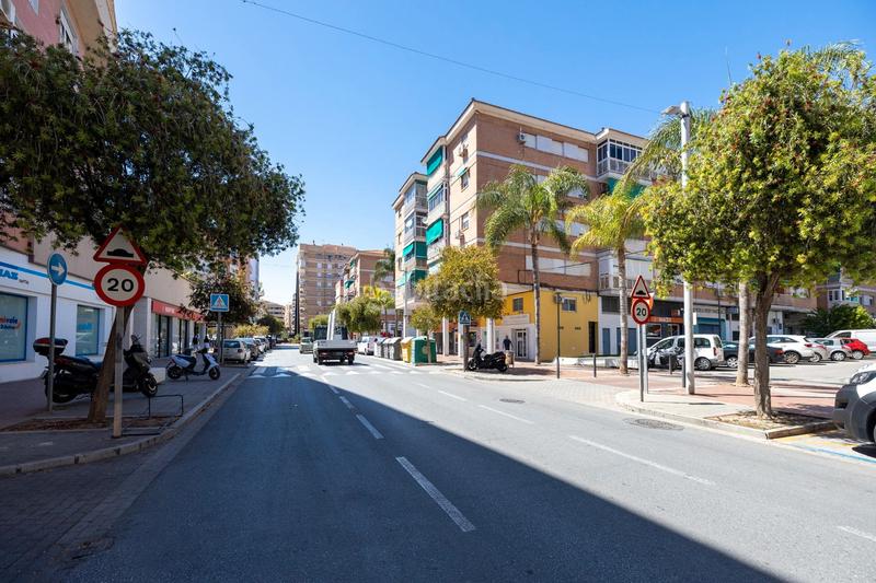 Foto e8804a6b-256c-4365-b8d3-71f90556ab71. Piso en calle rodríguez acosta 13 piso centro en Motril