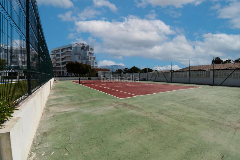 Foto 45421d42-3bff-40cf-842a-0dd08ff96454. Apartamento en calle paseo marítimo 43 apartamento en mayorazgo ii, primera linea de playa en Salobreña