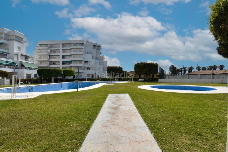 Foto 493b3429-e3a4-4fd3-810e-3a33b8cef424. Apartamento en calle paseo marítimo 43 apartamento en mayorazgo ii, primera linea de playa en Salobreña