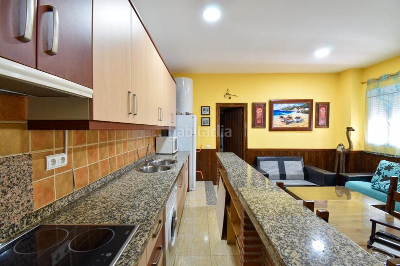 Foto 85769bad-309d-4fb0-a2ba-e292be44bb59. Apartamento en calle paseo marítimo 43 apartamento en mayorazgo ii, primera linea de playa en Salobreña