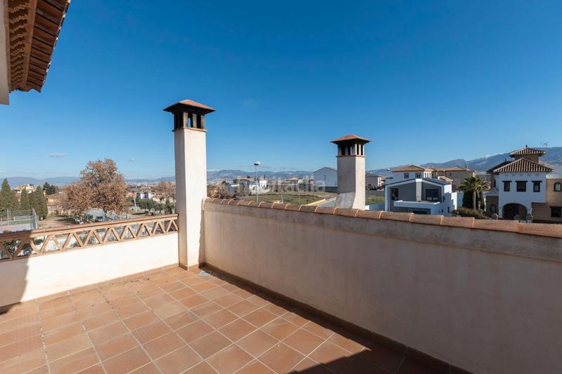 Foto 22ba345a-ff48-4fd2-a5aa-796d85445859. Chalet  con piscina en alhendin en Urbanizaciones Alhendín