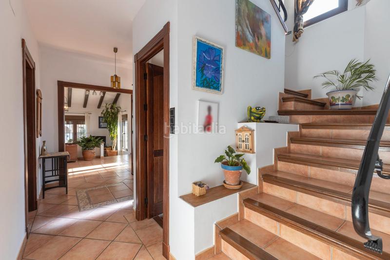 Foto c568a210-3a74-4e9d-87d7-fd36a4b803eb. Chalet  con piscina en alhendin en Urbanizaciones Alhendín