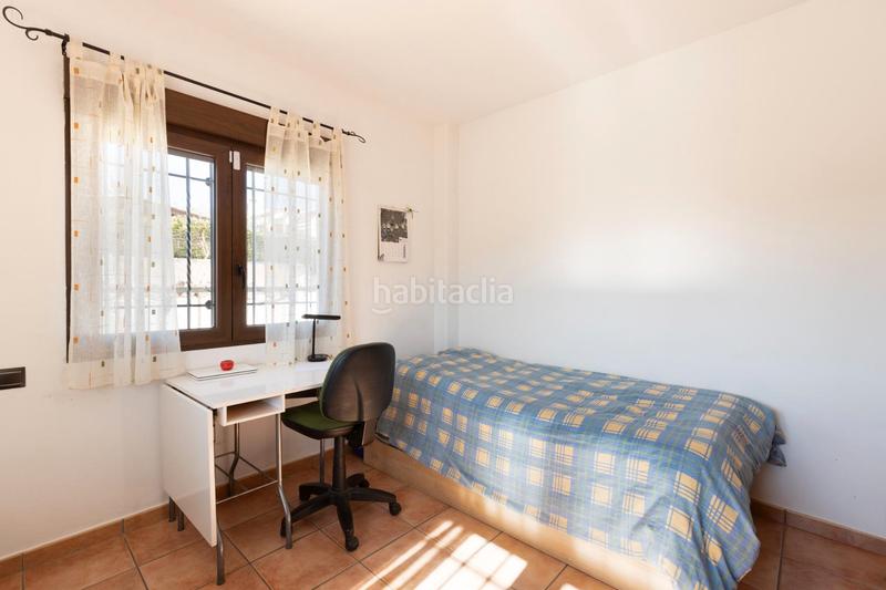 Foto d4b7005d-ca41-48f6-afb0-25c8e6016451. Chalet  con piscina en alhendin en Urbanizaciones Alhendín