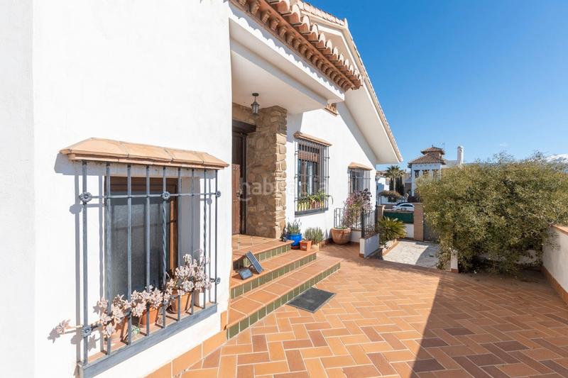 Foto e5e50ec7-2923-48e1-b1d7-4973d2e3eace. Chalet  con piscina en alhendin en Urbanizaciones Alhendín