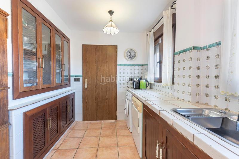 Foto fd2444fc-d076-4214-9300-a76cbd7eb06e. Chalet  con piscina en alhendin en Urbanizaciones Alhendín