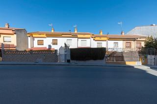 Casa a Carretera la sierra 10. Casa en iznalloz