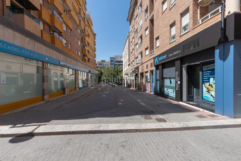 Foto f2bebeb4-f5d6-4871-ba31-fff5981f9c91. Piso en calle ciego de arjona 3 piso en zona avda constitucion con plaza garaje en Granada