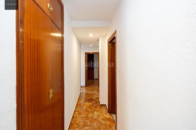 Foto cf175599-4445-4b5a-b6dc-2104b08ebe38. Piso  en constitucion/caleta con plaza garaje en Granada