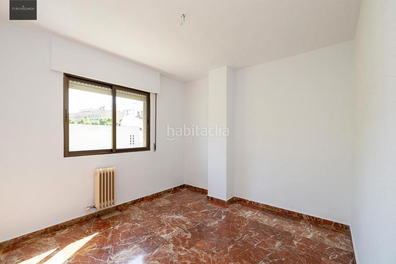 Foto d65b16f3-bfc3-45dc-b6a9-22d98106fb61. Piso  en constitucion/caleta con plaza garaje en Granada