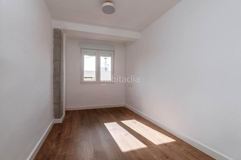 Foto b9161697-4bda-4c4e-ac0c-affa503ee4bb. Piso  sin ascensor zona avda dilar / pts en Barrio de Zaidín Granada