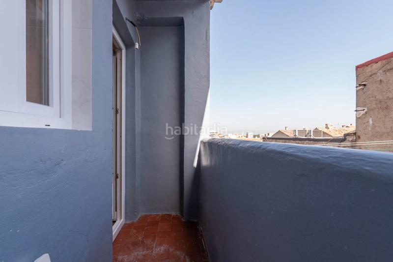 Foto e3412b79-3f97-415d-bf16-7294915fdf3a. Piso  sin ascensor zona avda dilar / pts en Barrio de Zaidín Granada