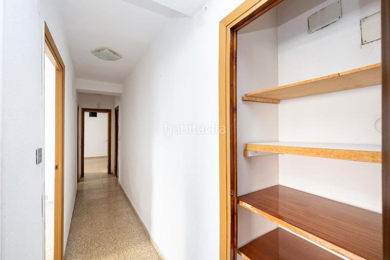 Foto 6052f57f-8610-47ac-b085-25d4dfddb8b6. Piso en calle santander 3 piso en zaidin en Barrio de Zaidín Granada
