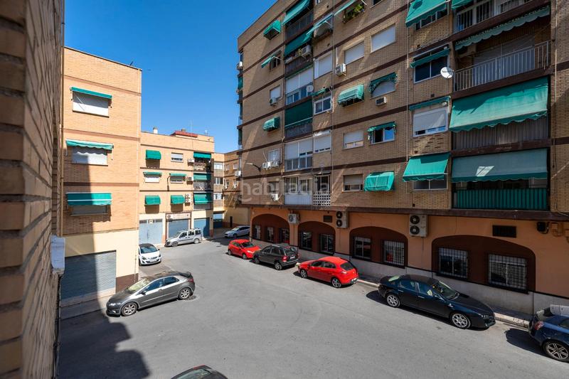 Foto 8ad84f48-956f-4194-8628-4bc3501b0268. Piso en calle santander 3 piso en zaidin en Barrio de Zaidín Granada