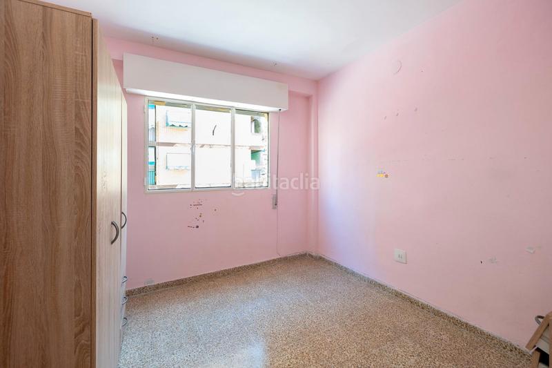 Foto a44b12ca-3f60-4f17-a41d-eeac42609b67. Piso en calle santander 3 piso en zaidin en Barrio de Zaidín Granada