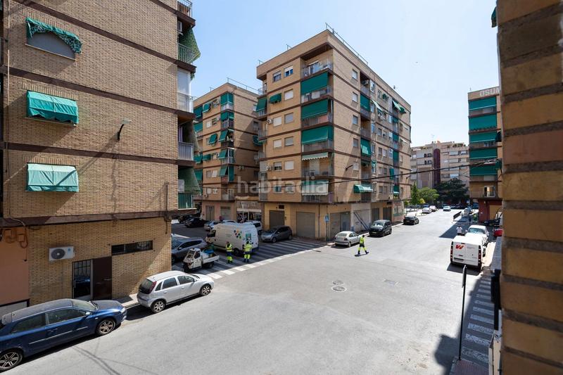Foto dbb5a75a-f8d0-494f-84bc-b1d0d527ebed. Piso en calle santander 3 piso en zaidin en Barrio de Zaidín Granada