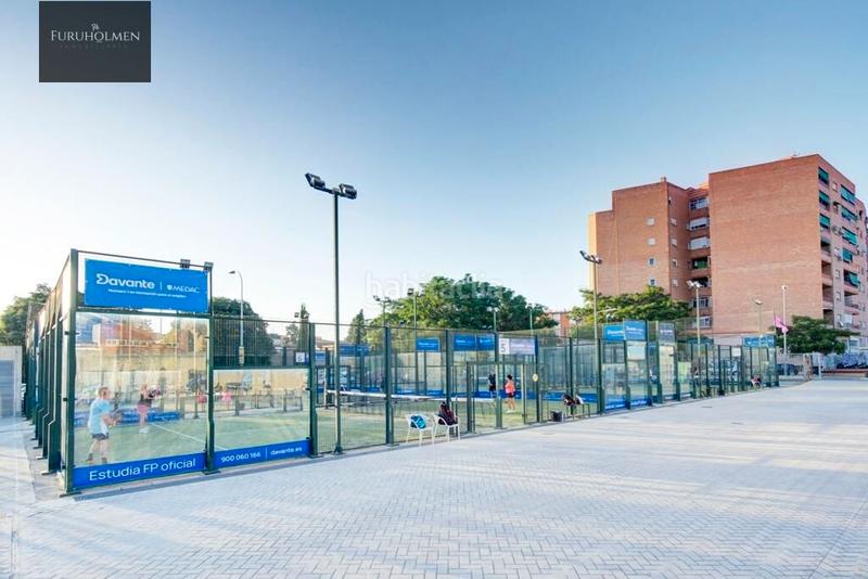 Foto 0f5cca0f-71d3-4615-87f4-4365103fc0f7. Casa  adosada con piscia en zona sanders en Rosaleda - Juventud Granada