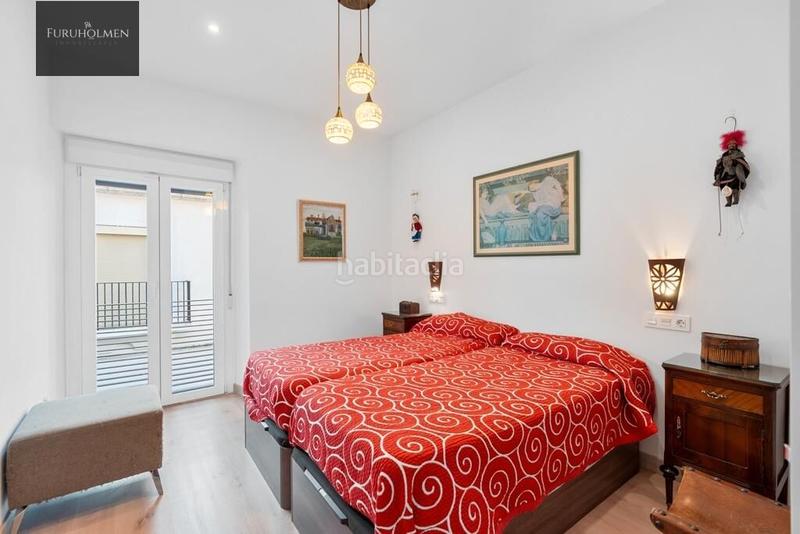 Foto 85181bc5-7b06-4239-a552-8f4977ab0212. Casa  adosada con piscia en zona sanders en Rosaleda - Juventud Granada